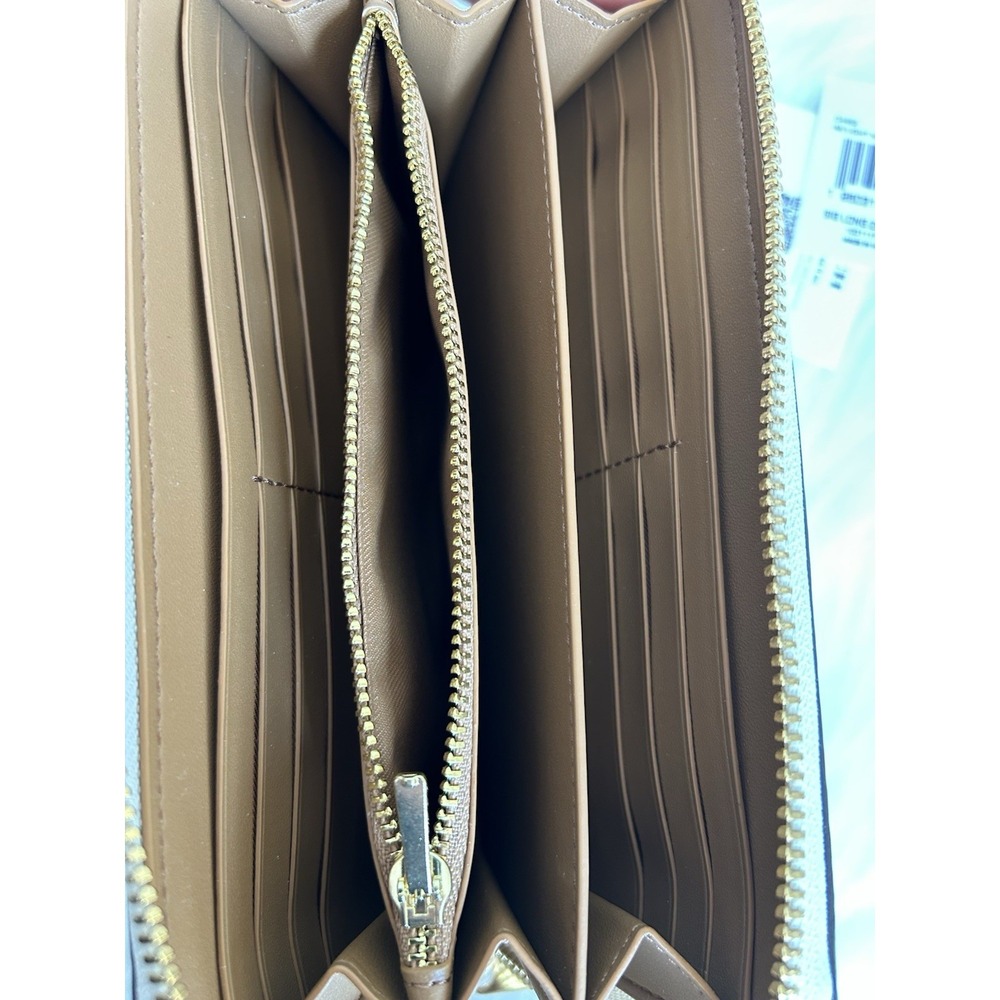 Coach C4452 Signature Long Zip Around Wallet Light Khaki Chalk Wristlet NEW - Picture 4 of 6